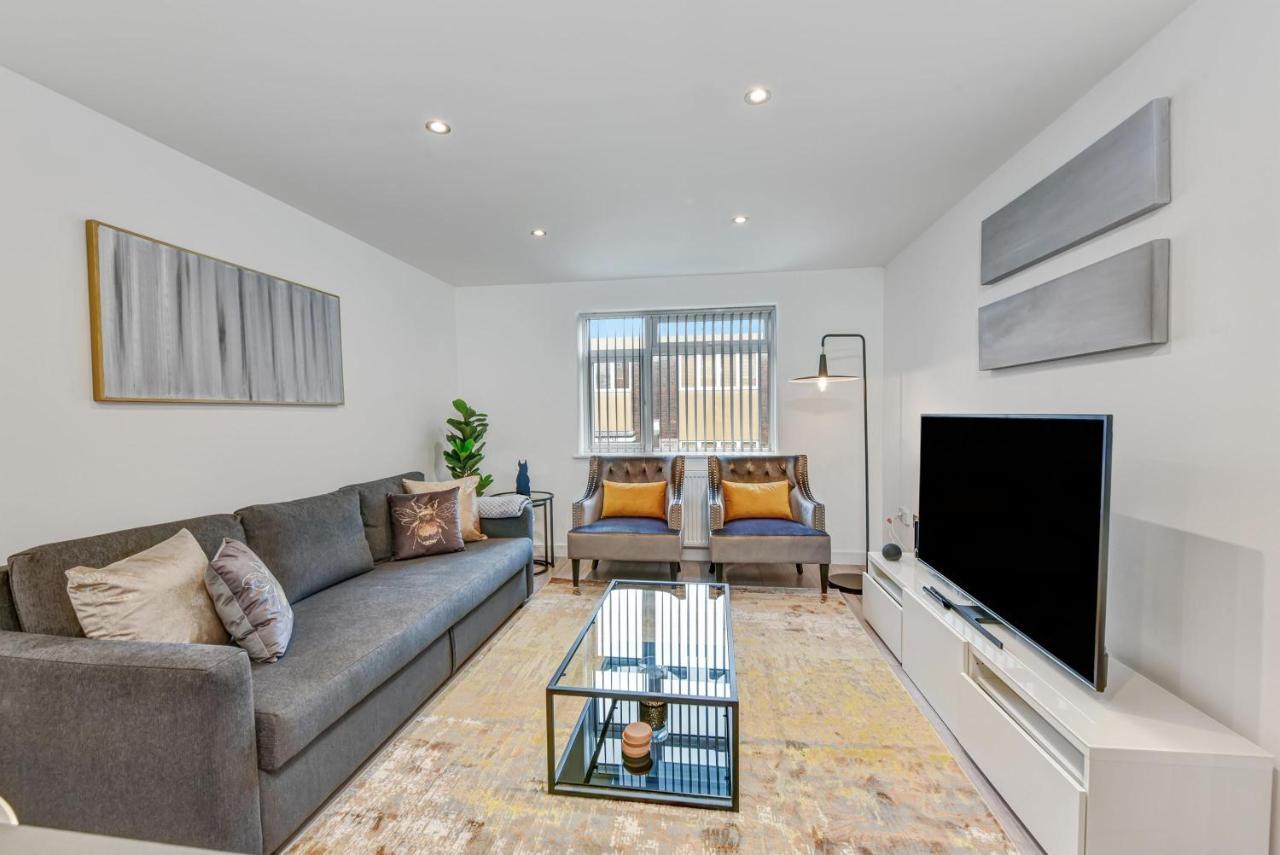 St Martins 2 Bedroom Apartments In Ruislip By 360 Stays Exteriér fotografie