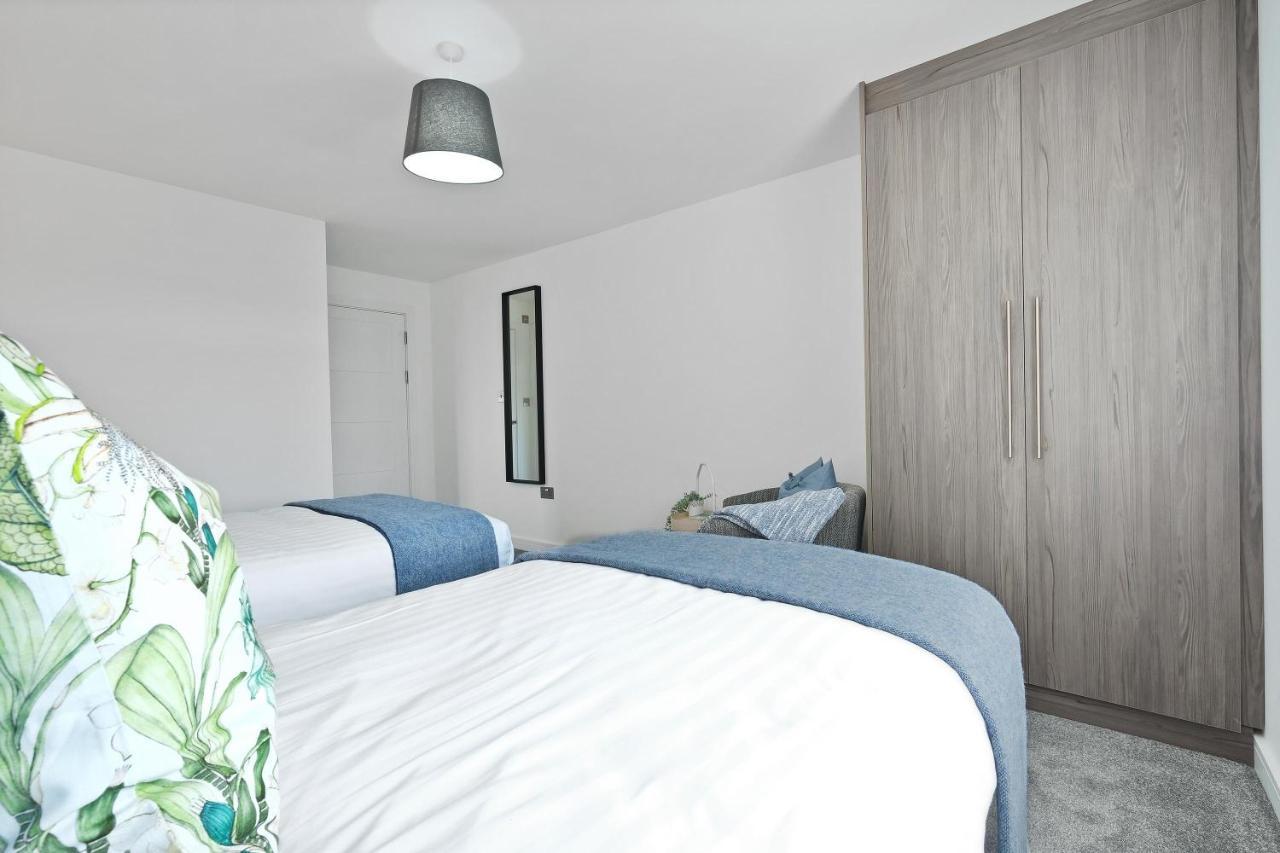 St Martins 2 Bedroom Apartments In Ruislip By 360 Stays Exteriér fotografie