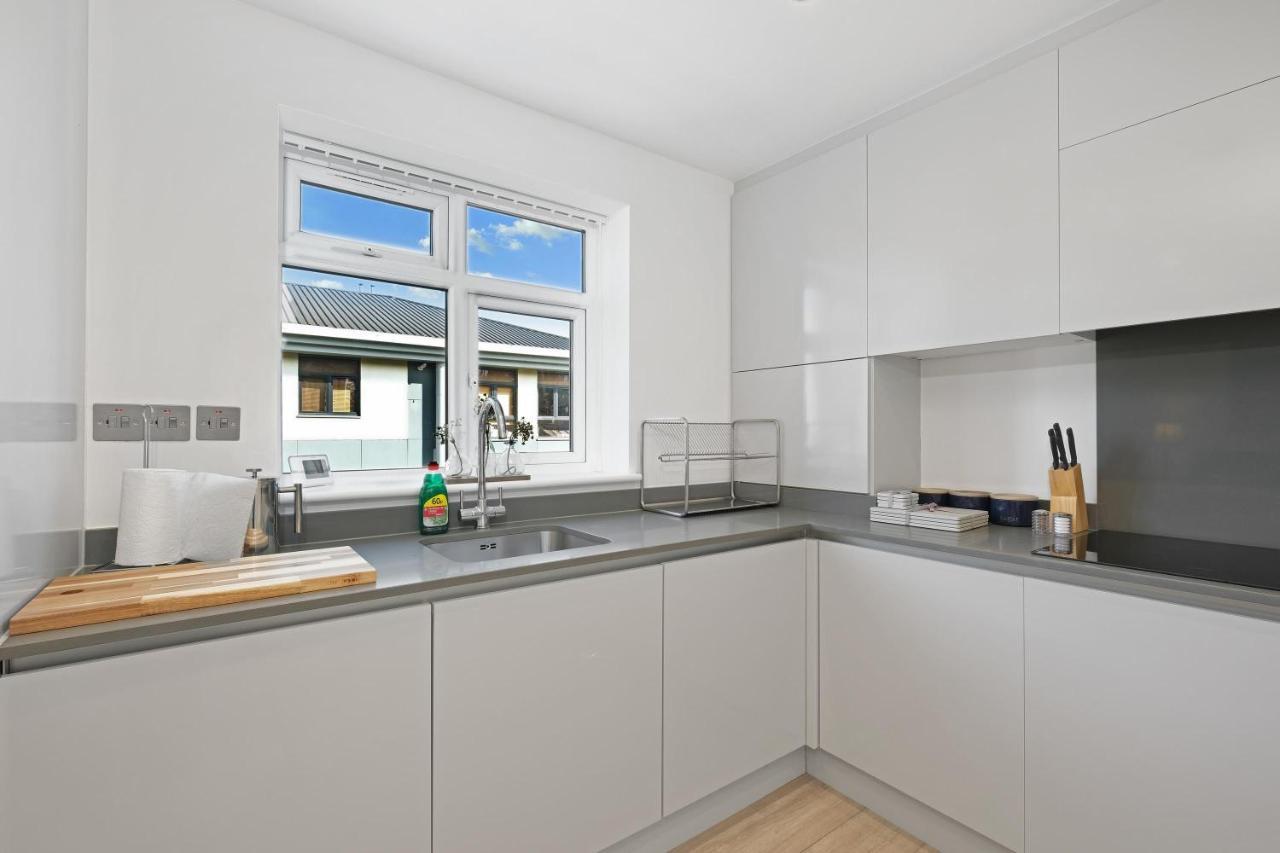 St Martins 2 Bedroom Apartments In Ruislip By 360 Stays Exteriér fotografie