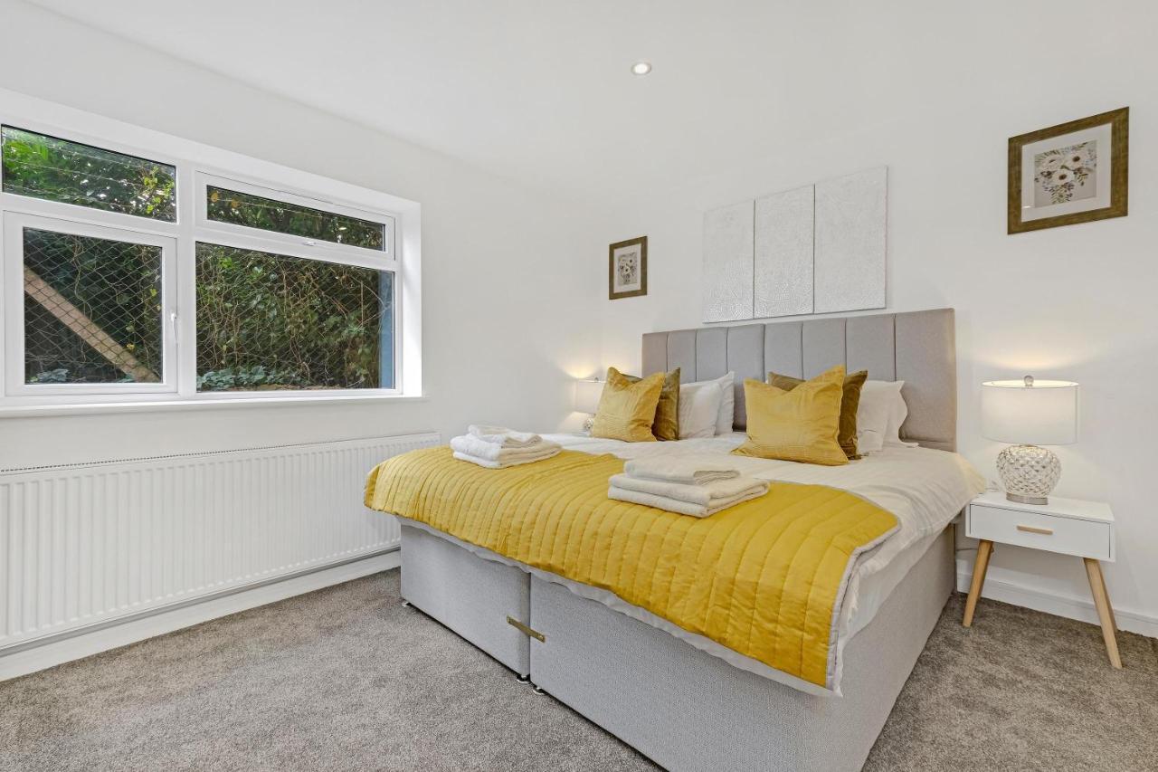 St Martins 2 Bedroom Apartments In Ruislip By 360 Stays Exteriér fotografie