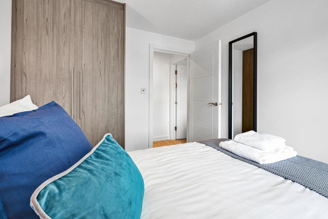 St Martins 2 Bedroom Apartments In Ruislip By 360 Stays Exteriér fotografie