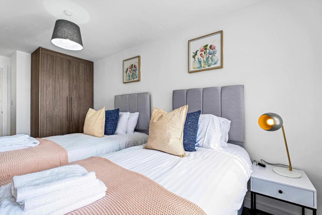 St Martins 2 Bedroom Apartments In Ruislip By 360 Stays Exteriér fotografie