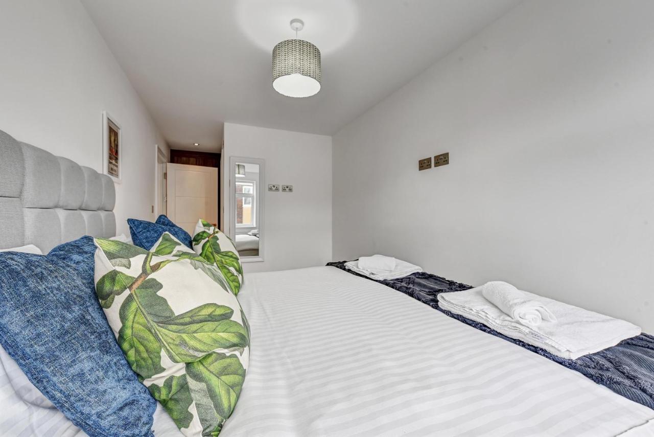 St Martins 2 Bedroom Apartments In Ruislip By 360 Stays Exteriér fotografie