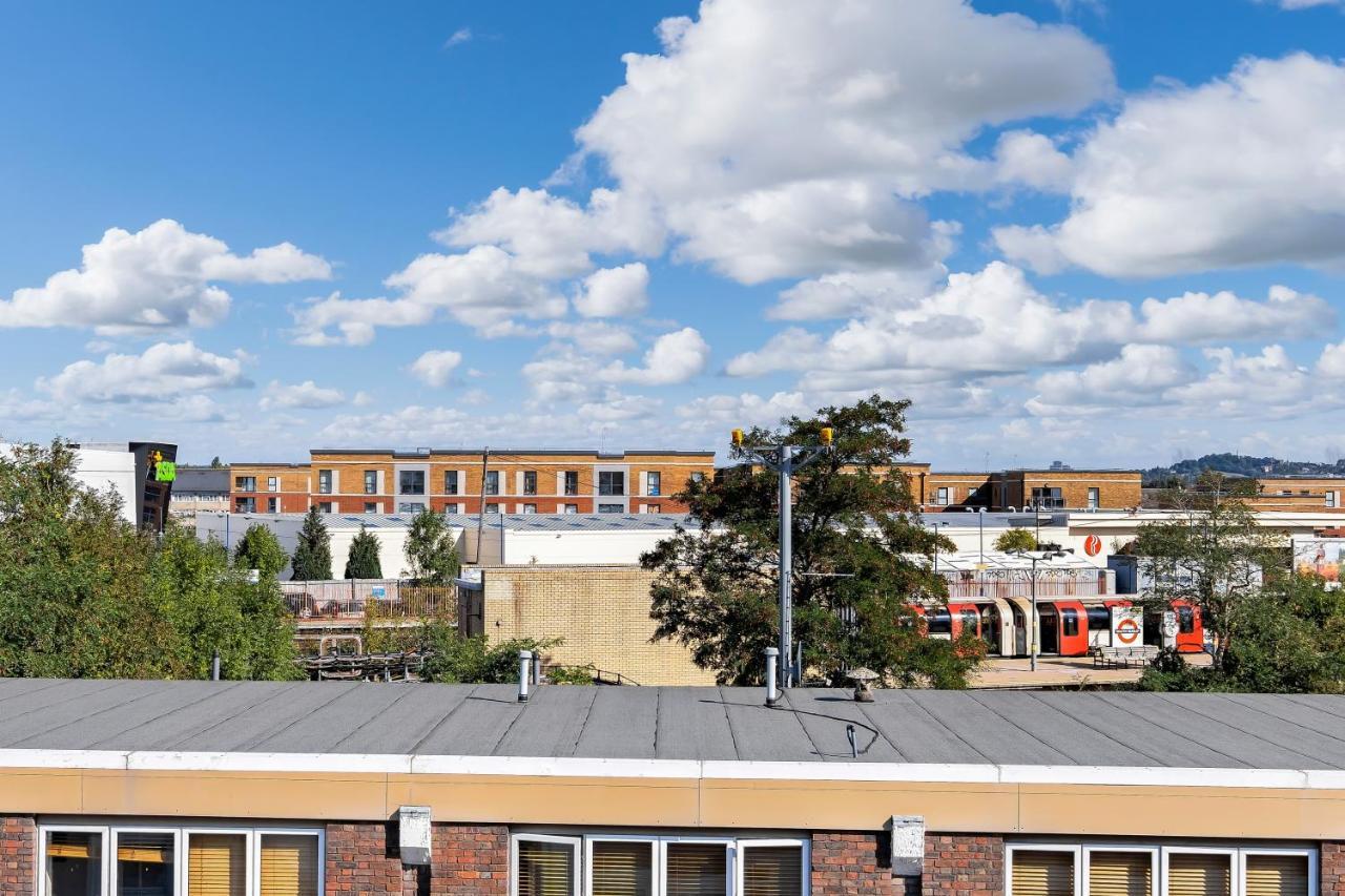 St Martins 2 Bedroom Apartments In Ruislip By 360 Stays Exteriér fotografie