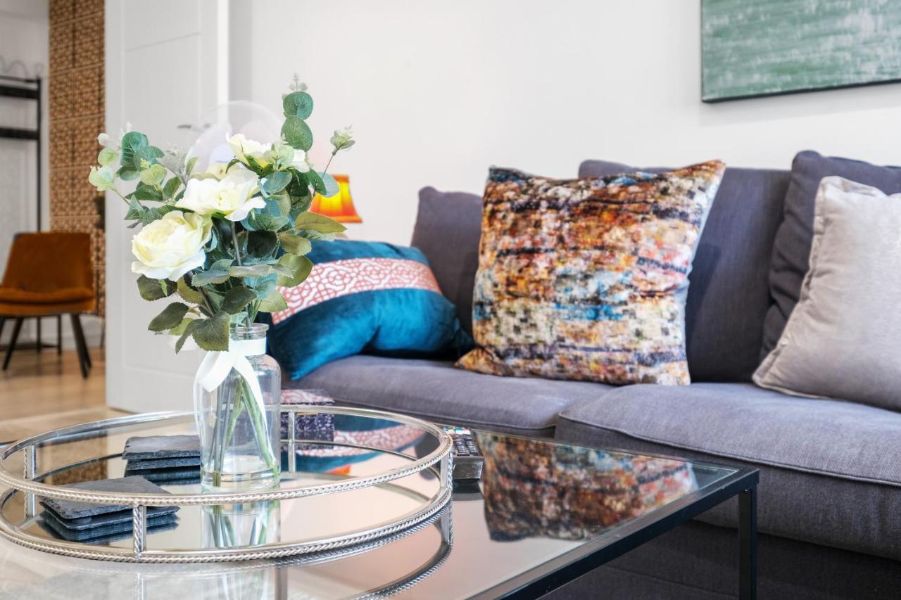 St Martins 2 Bedroom Apartments In Ruislip By 360 Stays Exteriér fotografie