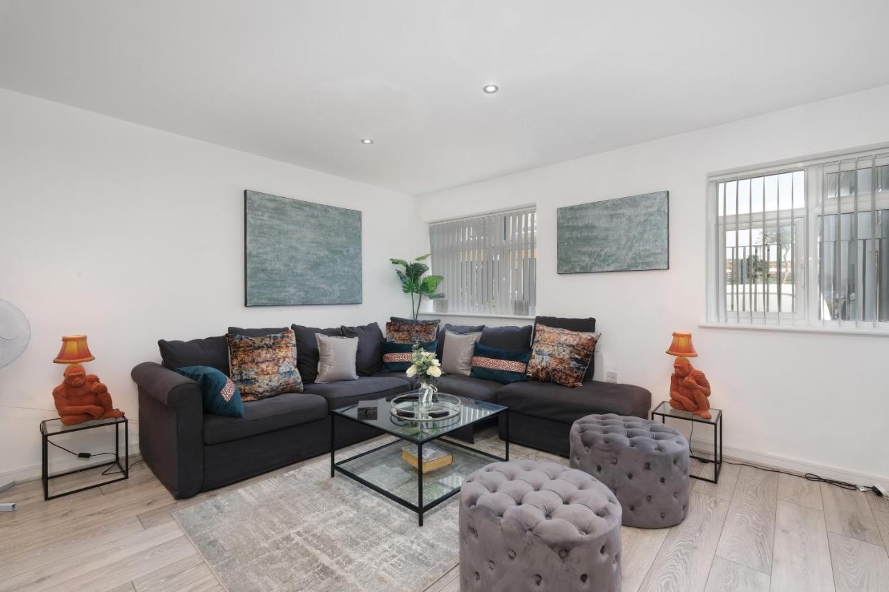 St Martins 2 Bedroom Apartments In Ruislip By 360 Stays Exteriér fotografie