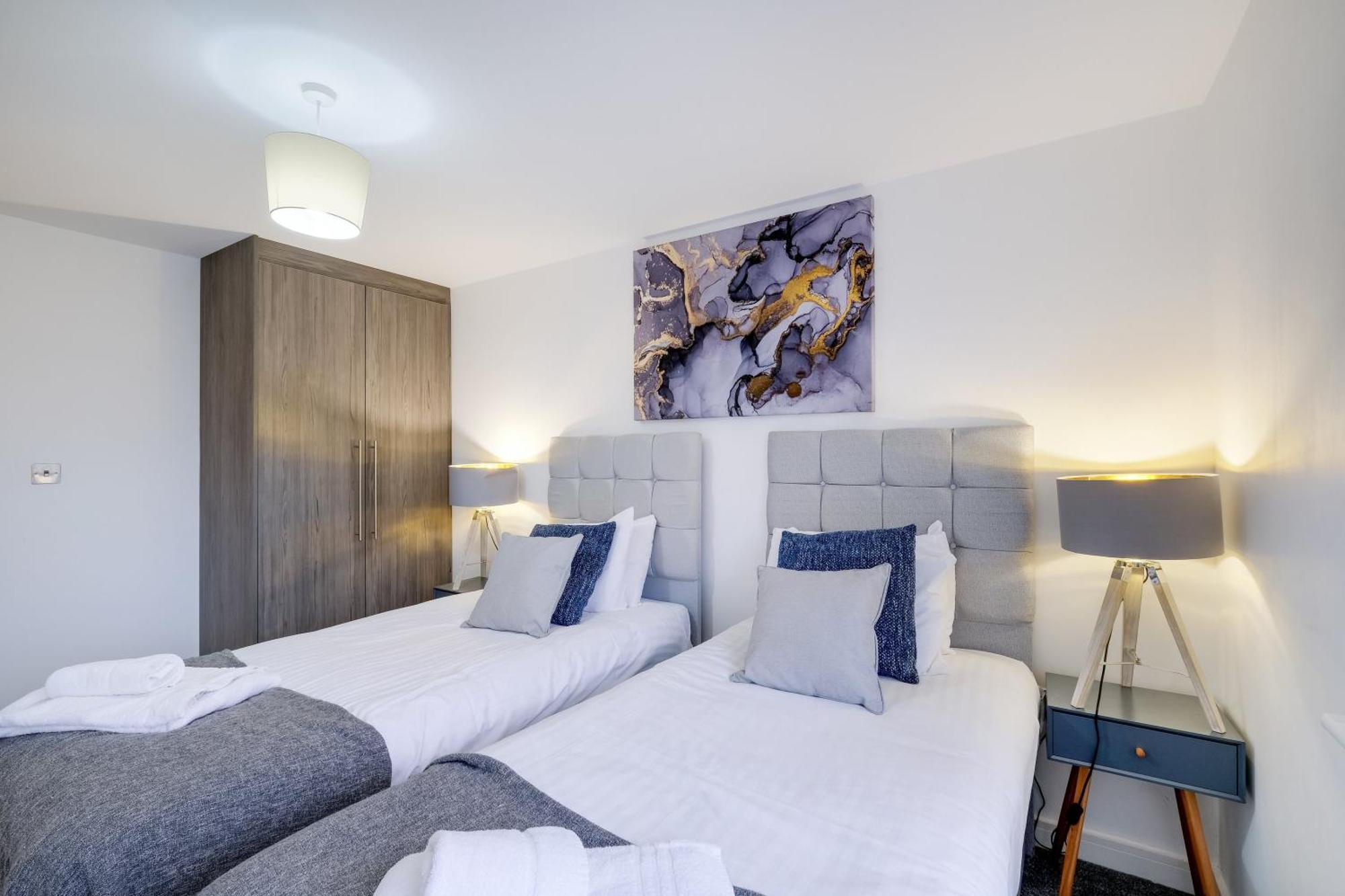 St Martins 2 Bedroom Apartments In Ruislip By 360 Stays Exteriér fotografie