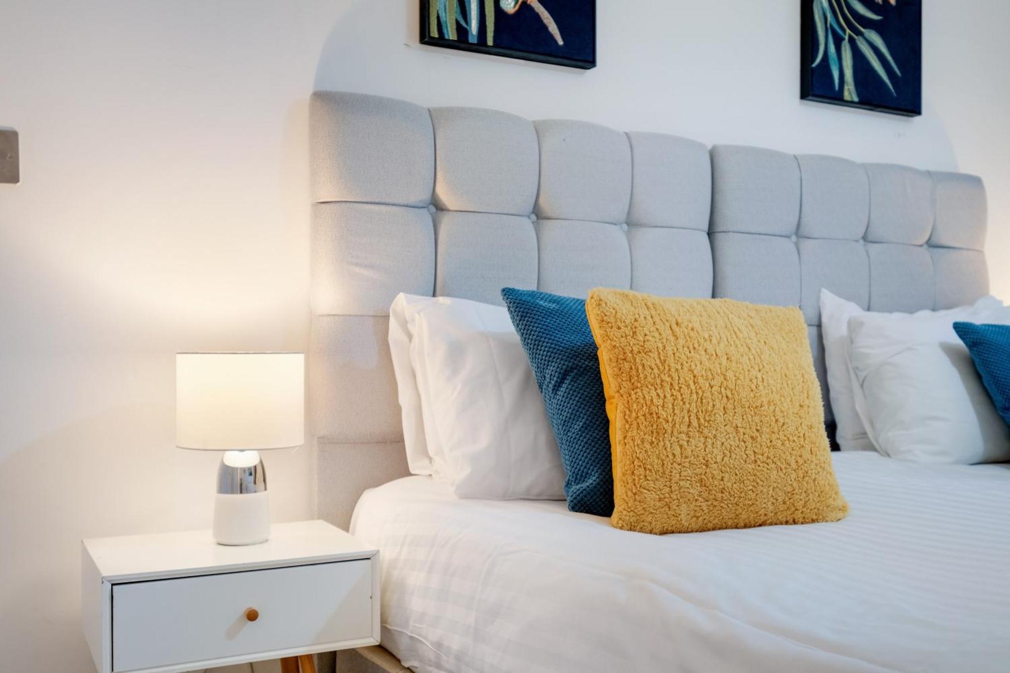 St Martins 2 Bedroom Apartments In Ruislip By 360 Stays Exteriér fotografie